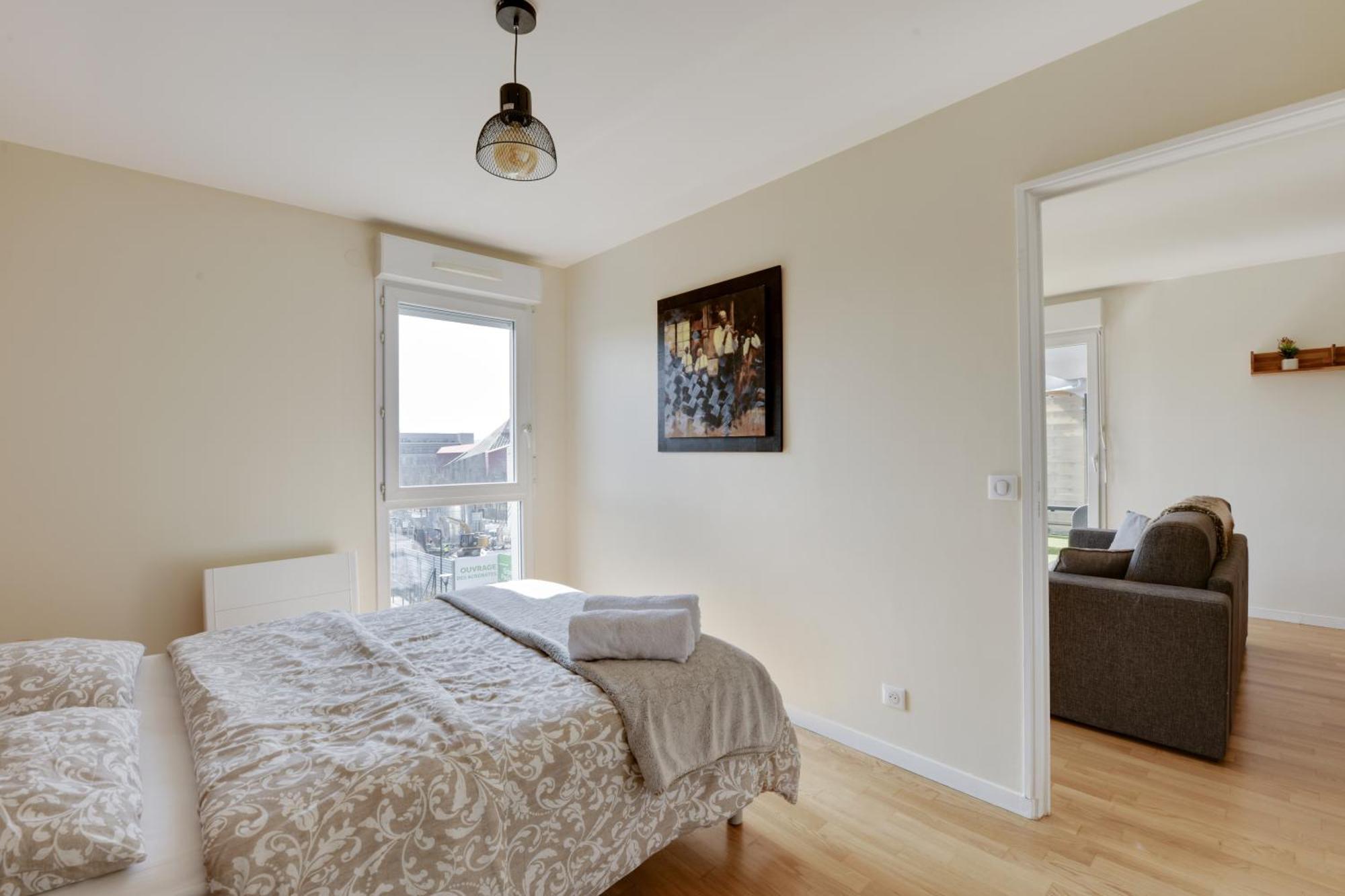 Chic Apartment With Superb View Of The Eiffel Tower Saint-Denis  Exteriér fotografie
