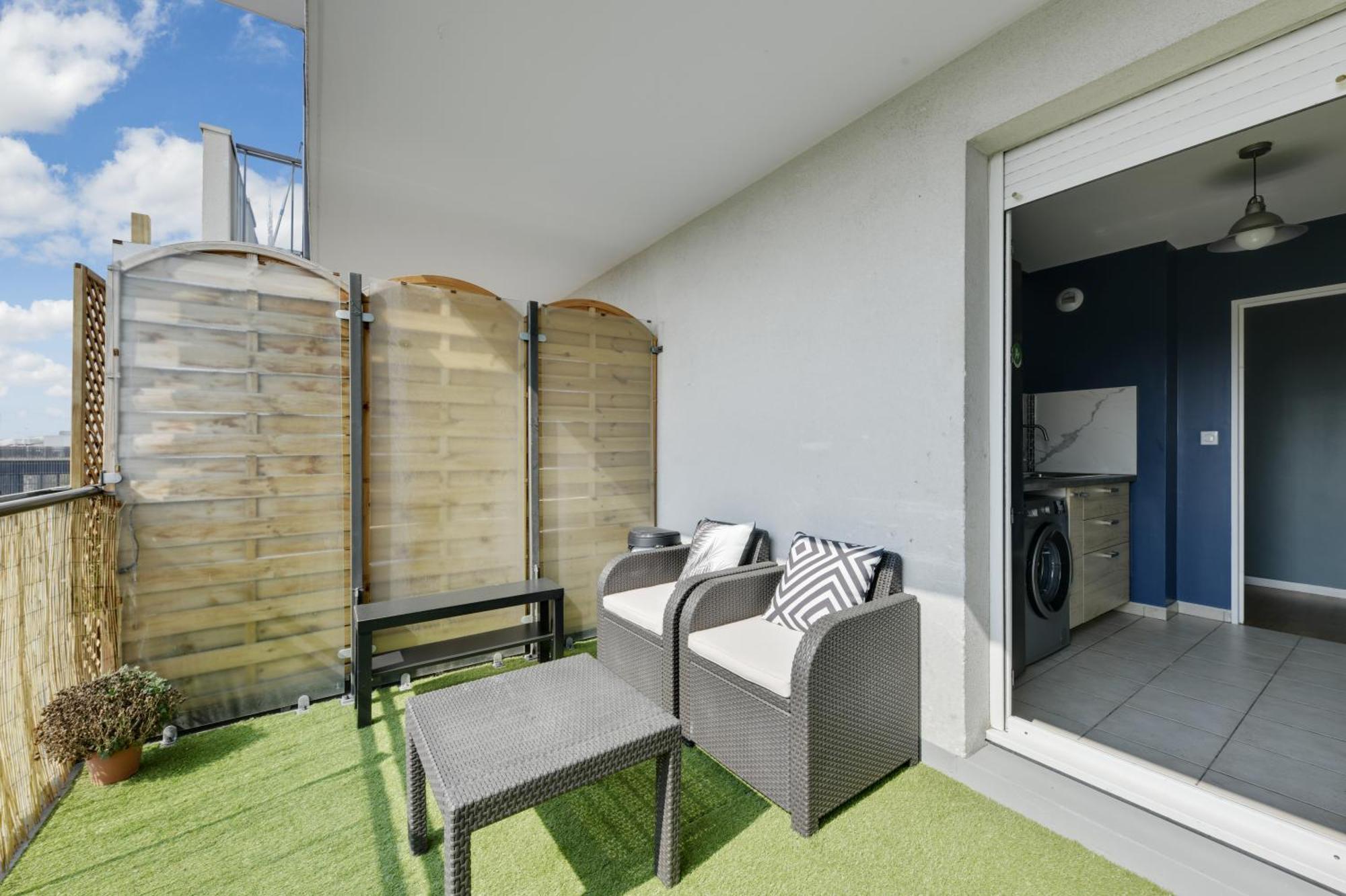 Chic Apartment With Superb View Of The Eiffel Tower Saint-Denis  Exteriér fotografie