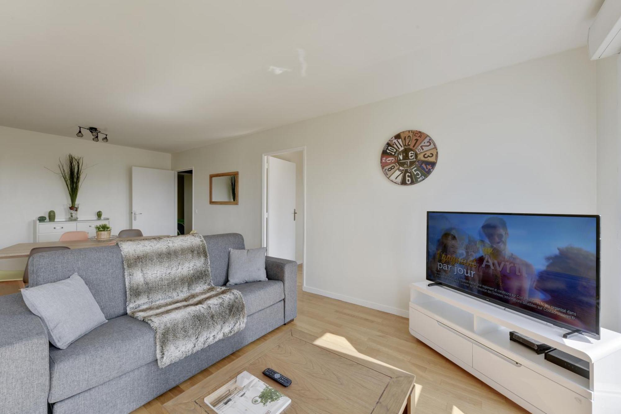 Chic Apartment With Superb View Of The Eiffel Tower Saint-Denis  Exteriér fotografie